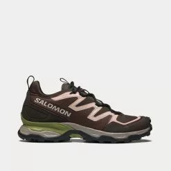 Salomon Shelter Chocolate Fondant / Delicioso / Peach Beige Low Top Sneakers